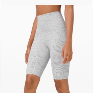 Lululemon Align Super High Rise Biker Shorts 10”